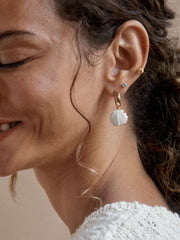 Genevieve Seashell Earrings - Gold/White